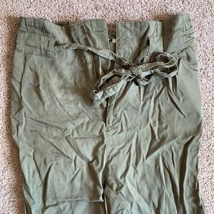 H&M paperbag belted pants